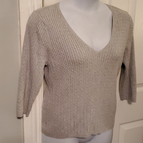 *Pria Ribbed Sweater - Picture 2 of 7